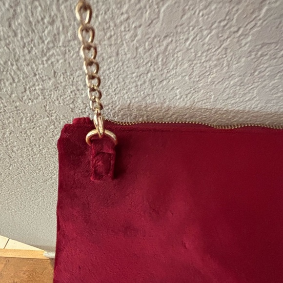 Chic Floral Embroidered Red Clutch - Picture 8 of 8